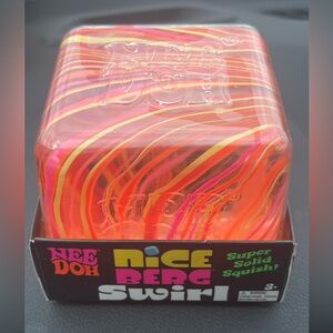 NeeDoh nice berg swirl
